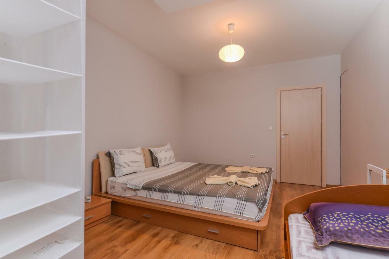 Vitosha View One Bedroom Apartment By Flat Mаnager Sofia Eksteriør billede